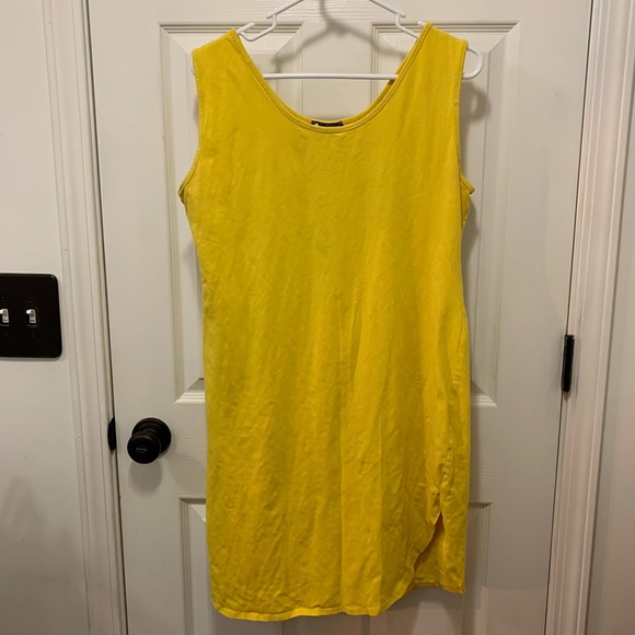 facil gal Dresses & Skirts - Yellow Stetchy Dress